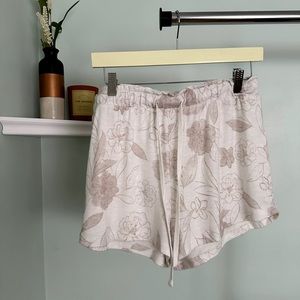 Z Supply Women’s Clothing Pixie Floral Short Loungewear, Grey